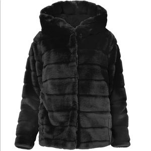 APPARIS Goldie black jacket NWT